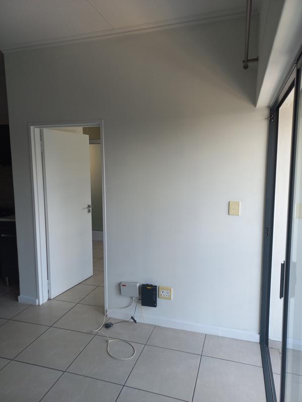To Let 1 Bedroom Property for Rent in Modderfontein Gauteng