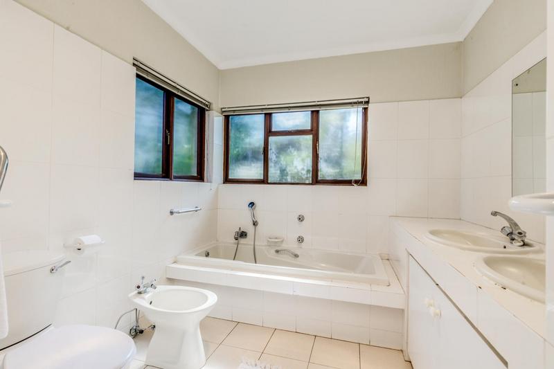 3 Bedroom Property for Sale in Fourways Gardens Gauteng