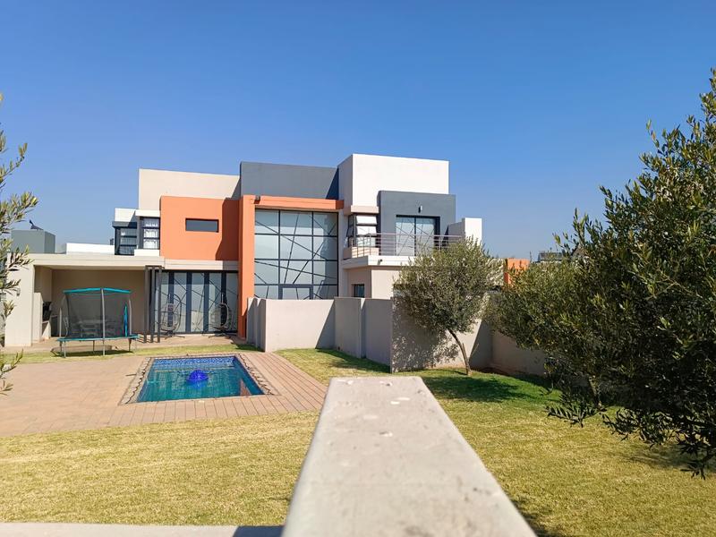 4 Bedroom Property for Sale in Midstream Ridge Gauteng