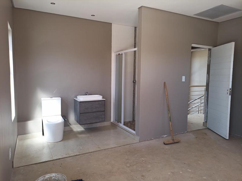 4 Bedroom Property for Sale in Midstream Ridge Gauteng