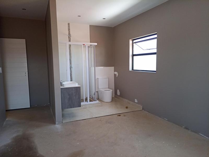 4 Bedroom Property for Sale in Midstream Ridge Gauteng