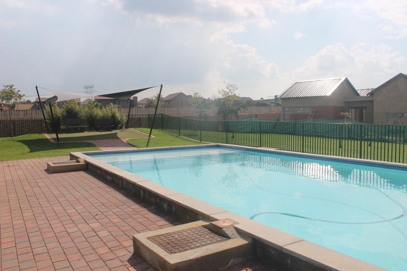 4 Bedroom Property for Sale in Midstream Ridge Gauteng