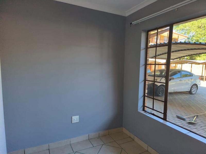 2 Bedroom Property for Sale in Pretoria North Gauteng