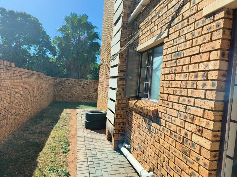 2 Bedroom Property for Sale in Pretoria North Gauteng