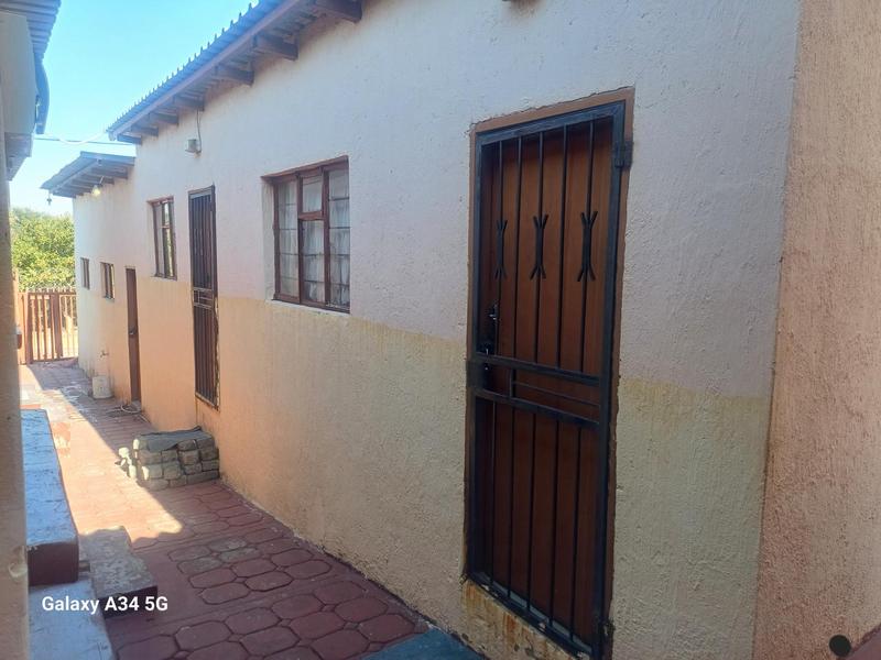 10 Bedroom Property for Sale in Soshanguve Gauteng