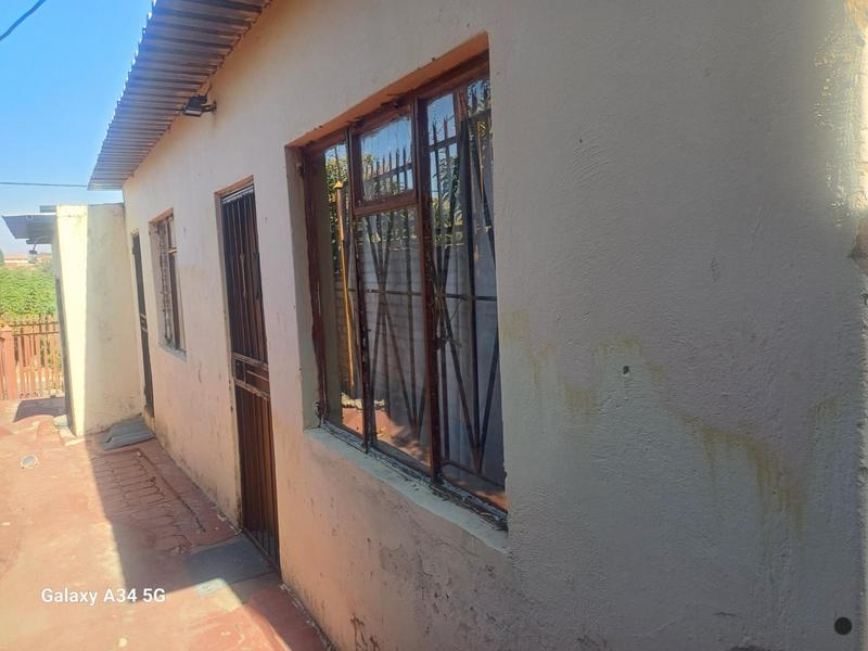 10 Bedroom Property for Sale in Soshanguve Gauteng