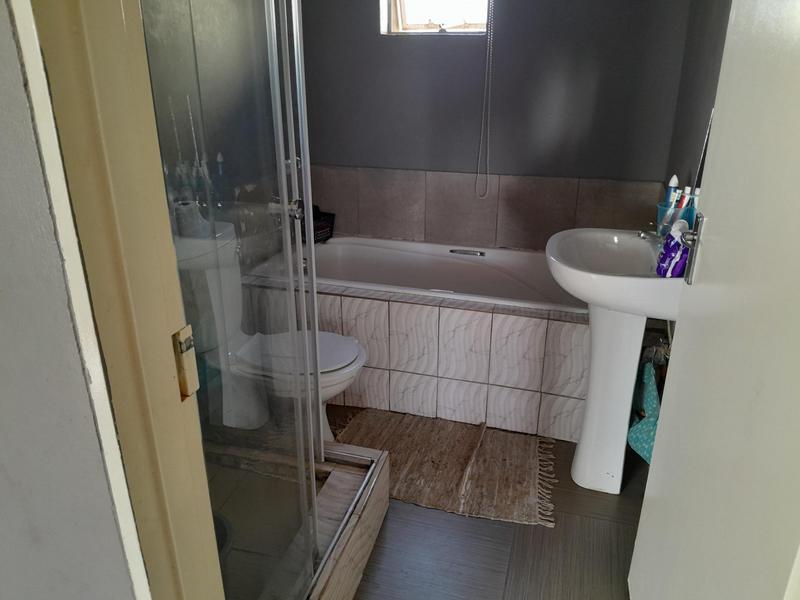 2 Bedroom Property for Sale in Randfontein Gauteng