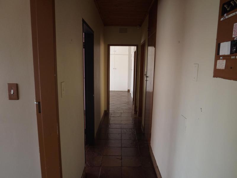 To Let 3 Bedroom Property for Rent in Wilro Park Gauteng