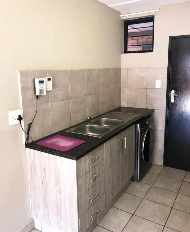 To Let 2 Bedroom Property for Rent in Pretoria East Gauteng