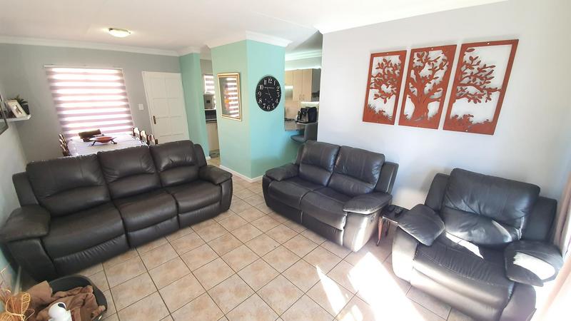 2 Bedroom Property for Sale in Sinoville Gauteng