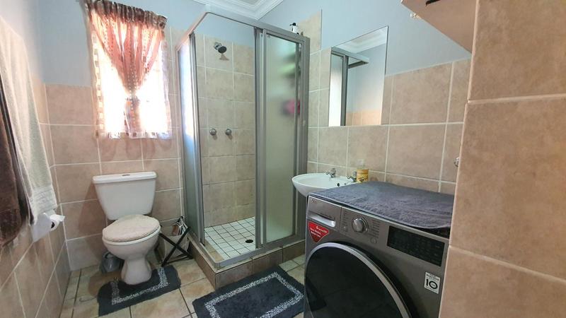 2 Bedroom Property for Sale in Sinoville Gauteng