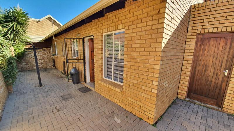 2 Bedroom Property for Sale in Sinoville Gauteng