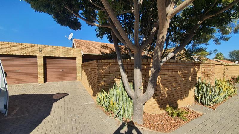 2 Bedroom Property for Sale in Sinoville Gauteng