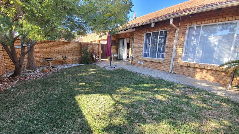 2 Bedroom Property for Sale in Sinoville Gauteng