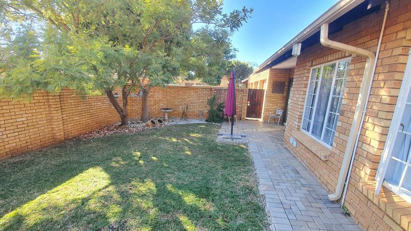 2 Bedroom Property for Sale in Sinoville Gauteng