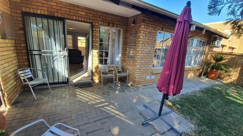 2 Bedroom Property for Sale in Sinoville Gauteng