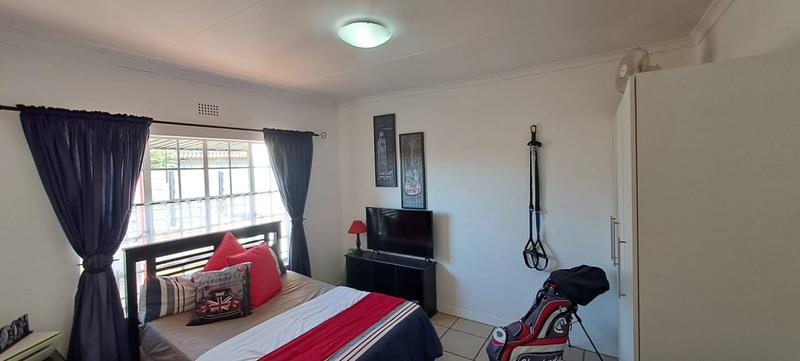 4 Bedroom Property for Sale in Freeway Park Gauteng