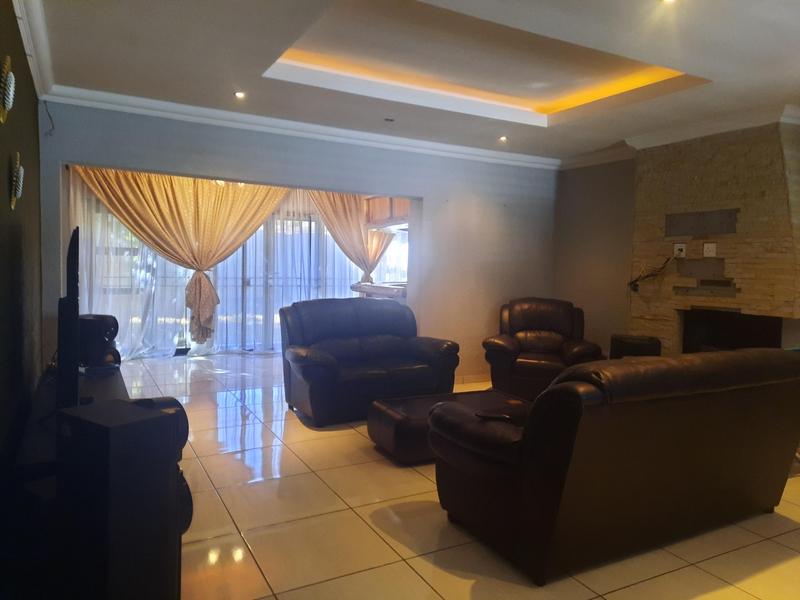 3 Bedroom Property for Sale in Randhart Gauteng