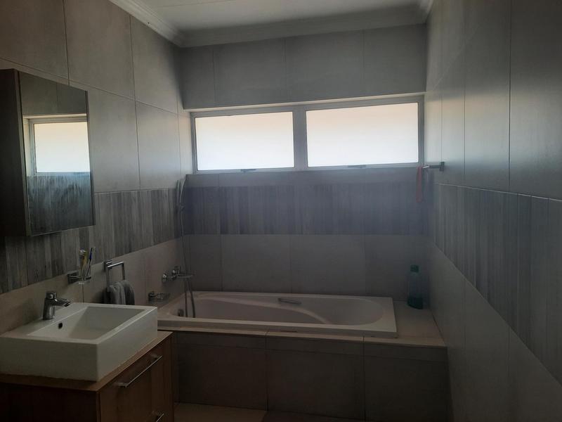 3 Bedroom Property for Sale in Randhart Gauteng