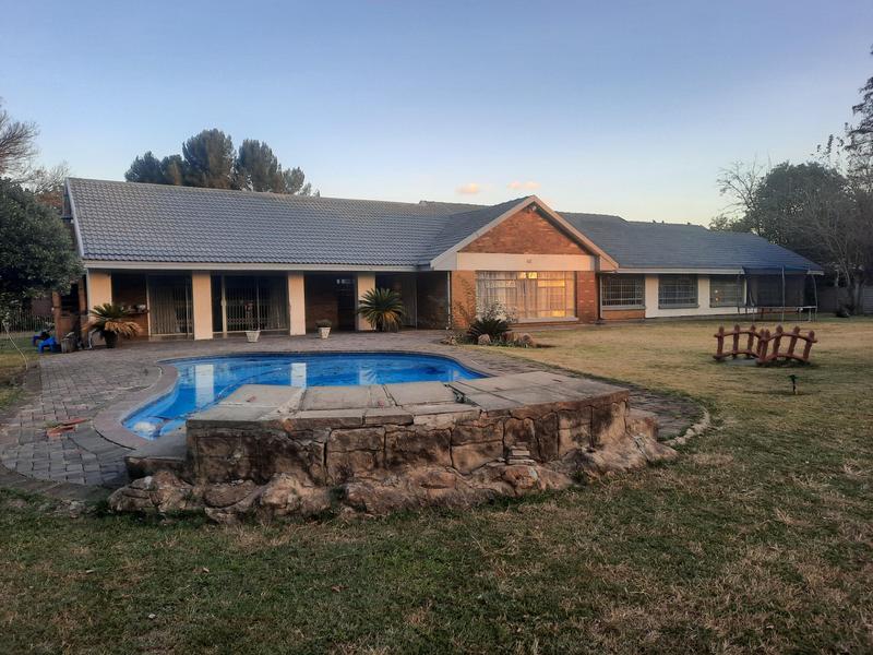 4 Bedroom Property for Sale in Three Rivers Gauteng