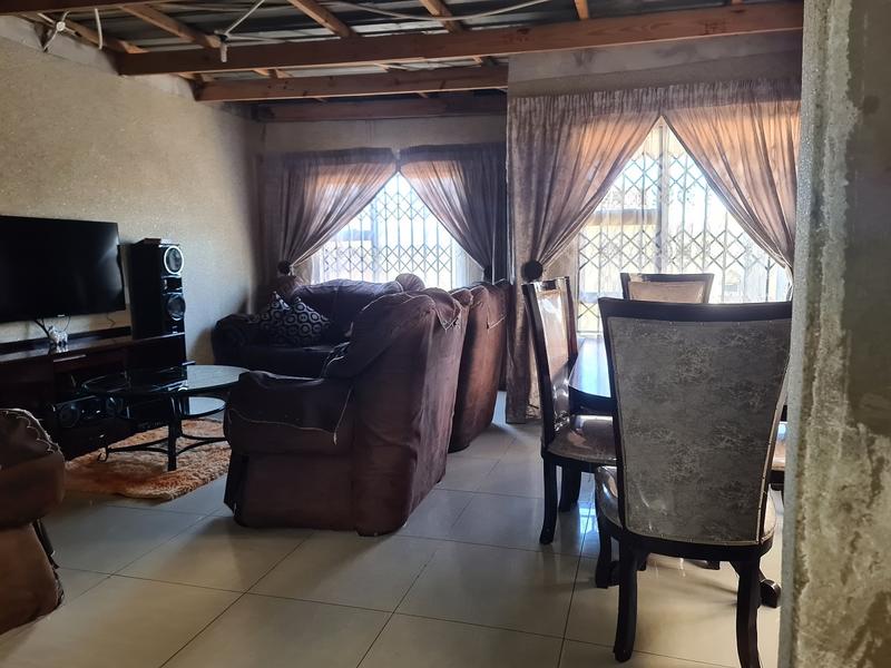 2 Bedroom Property for Sale in Stretford Gauteng