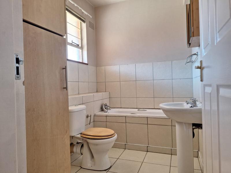 To Let 1 Bedroom Property for Rent in Casseldale Gauteng