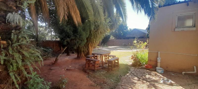 To Let 4 Bedroom Property for Rent in Rooihuiskraal Gauteng