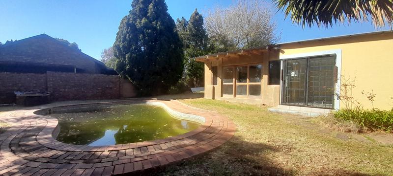 To Let 4 Bedroom Property for Rent in Rooihuiskraal Gauteng