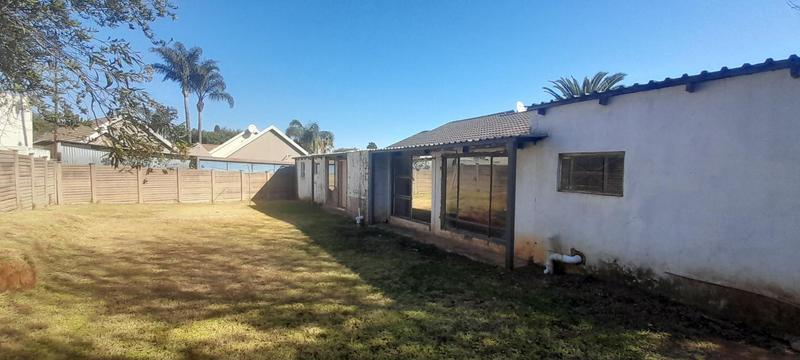 To Let 4 Bedroom Property for Rent in Rooihuiskraal Gauteng