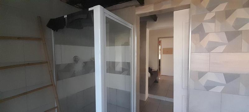 To Let 4 Bedroom Property for Rent in Rooihuiskraal Gauteng