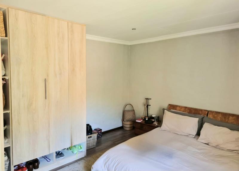 3 Bedroom Property for Sale in Buccleuch Gauteng