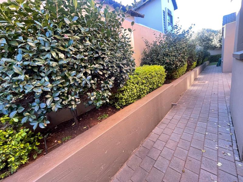 3 Bedroom Property for Sale in Midstream Ridge Gauteng