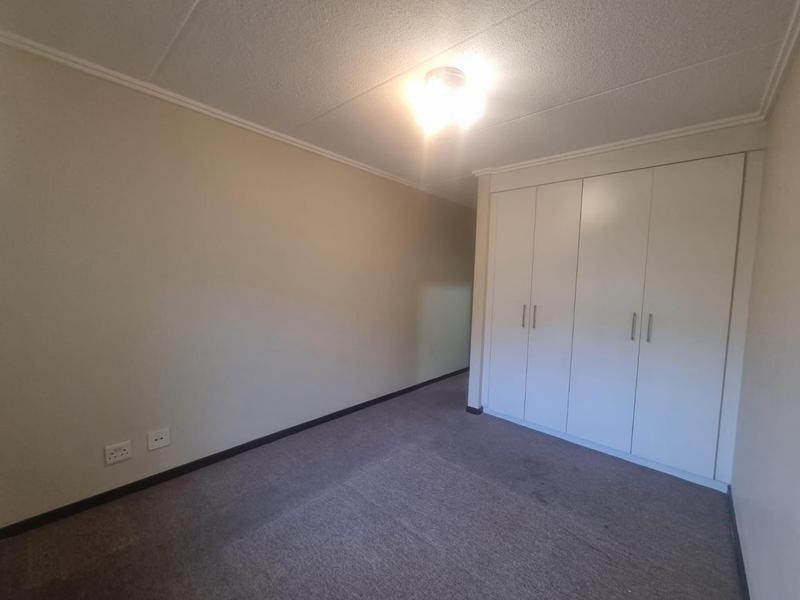 2 Bedroom Property for Sale in Bryanston Gauteng