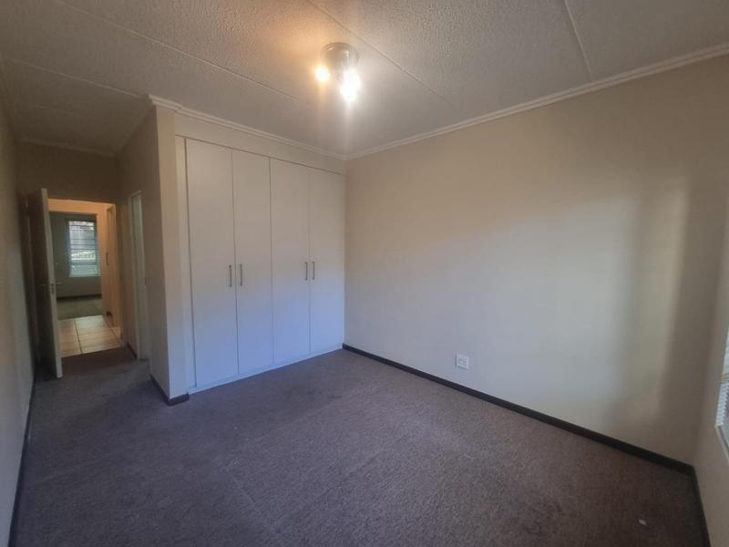 2 Bedroom Property for Sale in Bryanston Gauteng