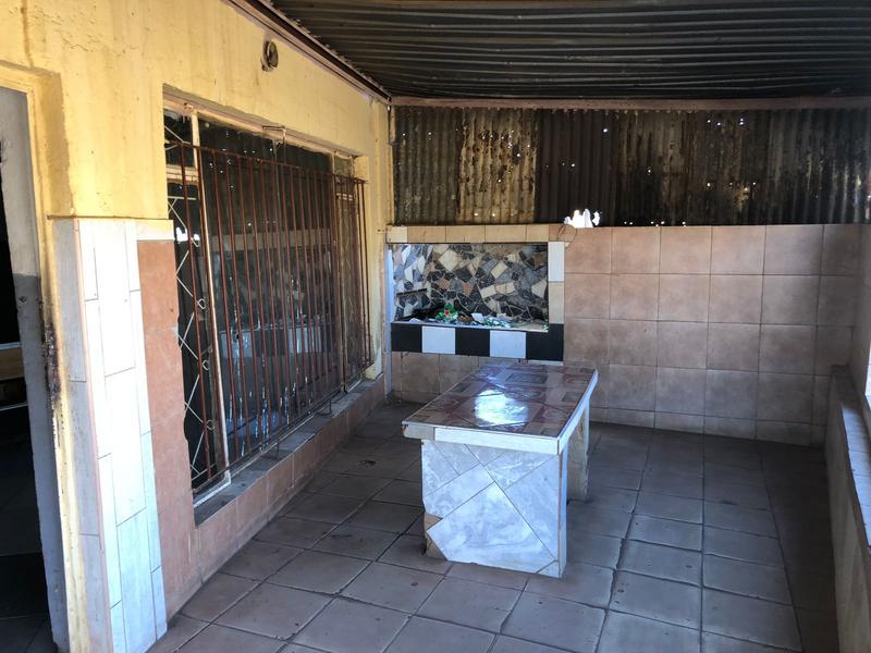 2 Bedroom Property for Sale in Daveyton Gauteng