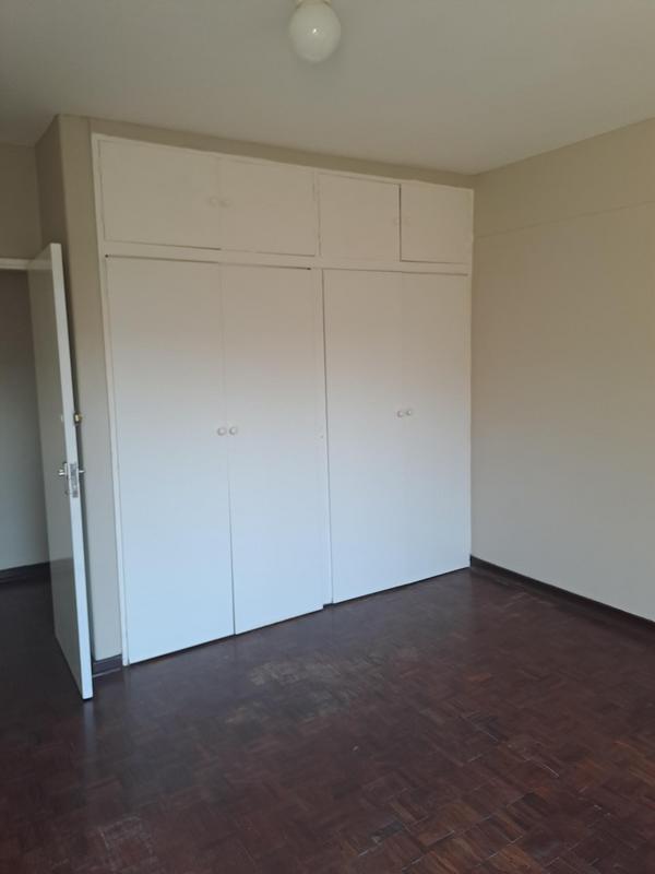 To Let 1 Bedroom Property for Rent in Florida Lake Gauteng