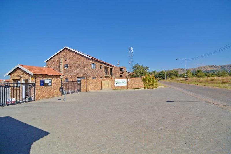 To Let 2 Bedroom Property for Rent in Karenpark Gauteng