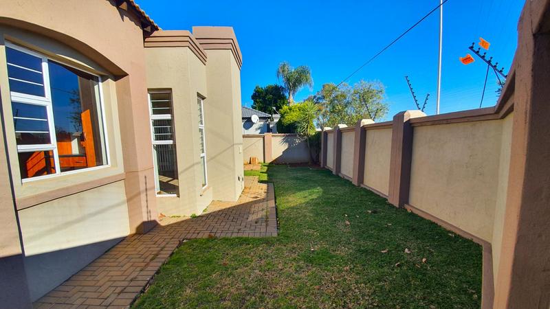 3 Bedroom Property for Sale in Magalieskruin Gauteng