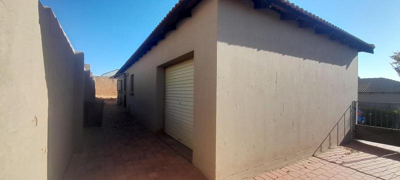 To Let 3 Bedroom Property for Rent in Thatchfield Gauteng