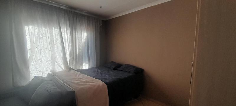 To Let 3 Bedroom Property for Rent in Thatchfield Gauteng