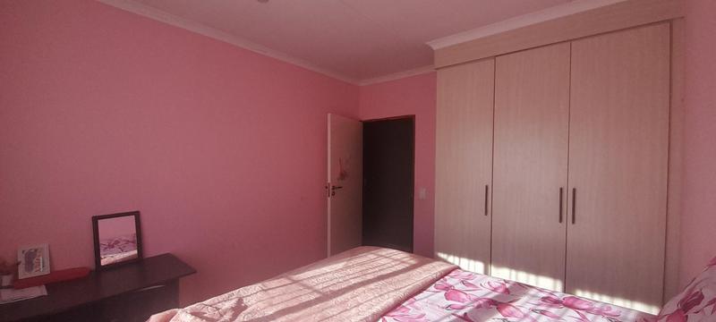 To Let 3 Bedroom Property for Rent in Thatchfield Gauteng