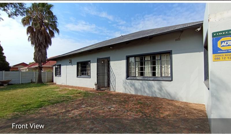 4 Bedroom Property for Sale in Roodepoort Gauteng