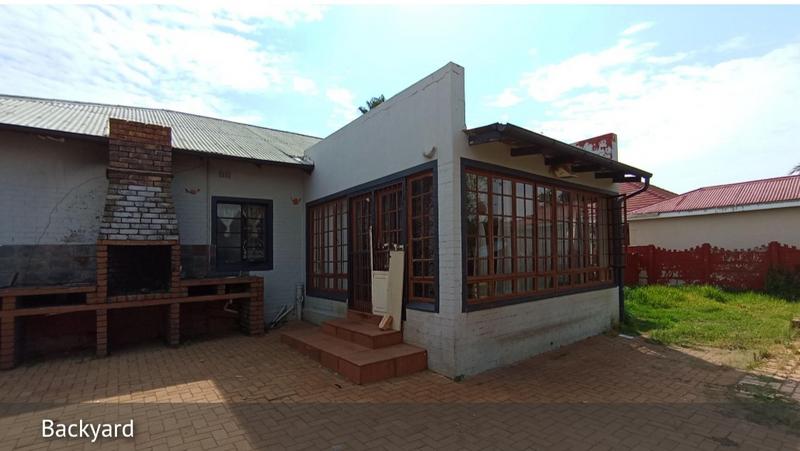 4 Bedroom Property for Sale in Roodepoort Gauteng