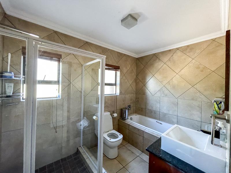 3 Bedroom Property for Sale in Midlands Estate Gauteng