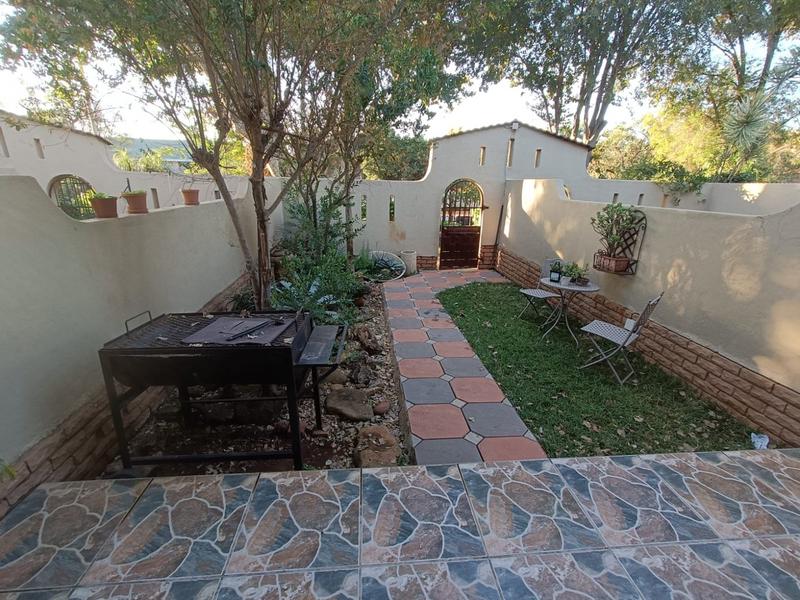 2 Bedroom Property for Sale in Wonderboom Gauteng