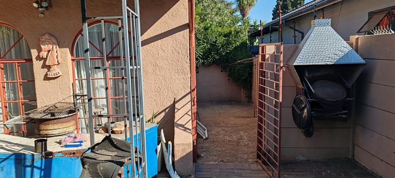 To Let 3 Bedroom Property for Rent in Meredale Gauteng