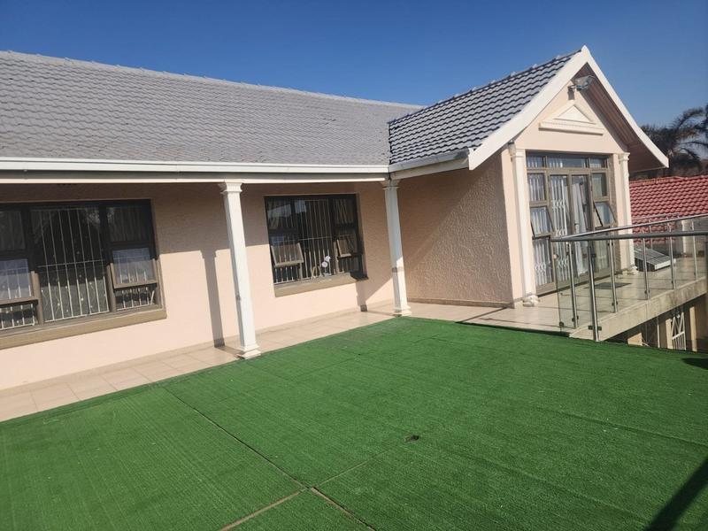 5 Bedroom Property for Sale in Kensington Gauteng