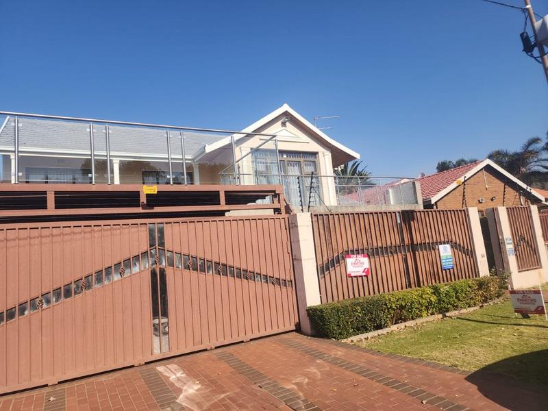 5 Bedroom Property for Sale in Kensington Gauteng