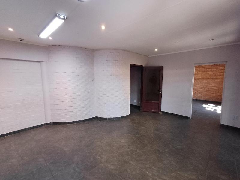 To Let commercial Property for Rent in Wierda Park Gauteng