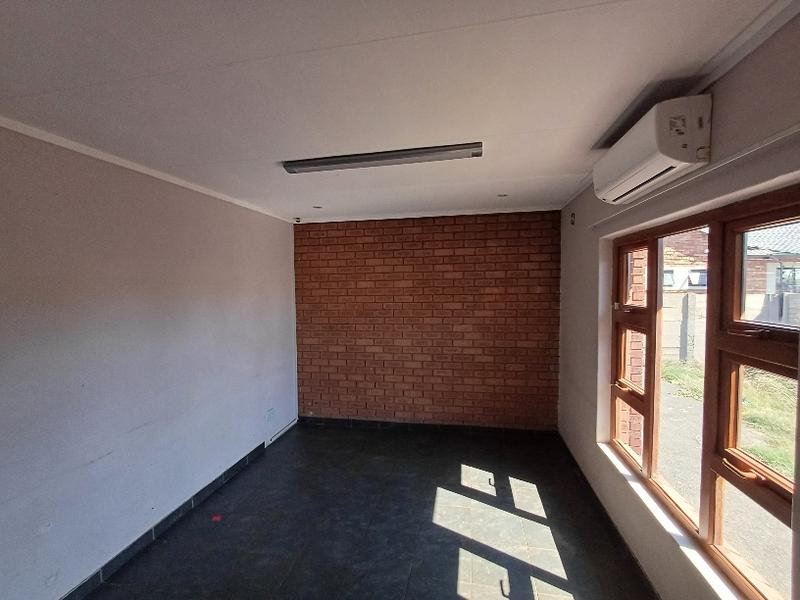 To Let commercial Property for Rent in Wierda Park Gauteng